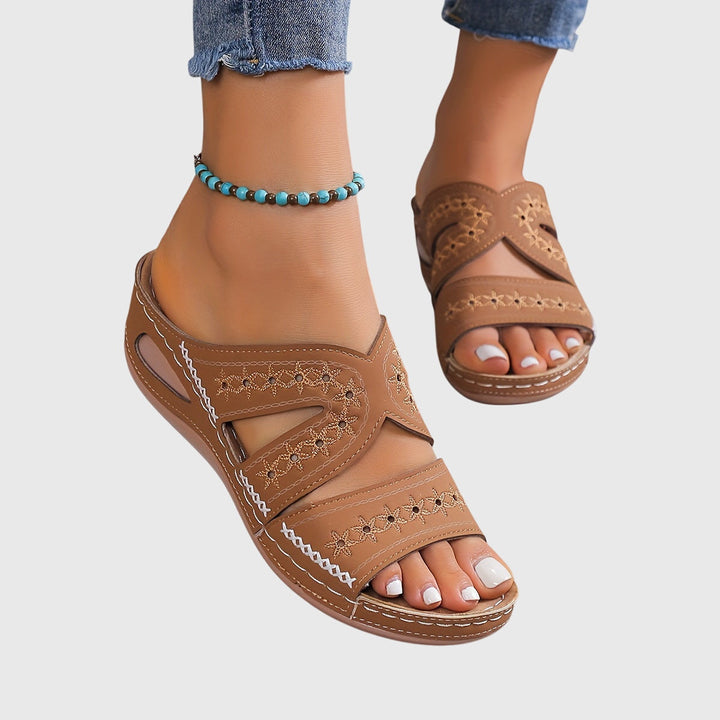 Noelle | Lightweight Orthopedic Sandals