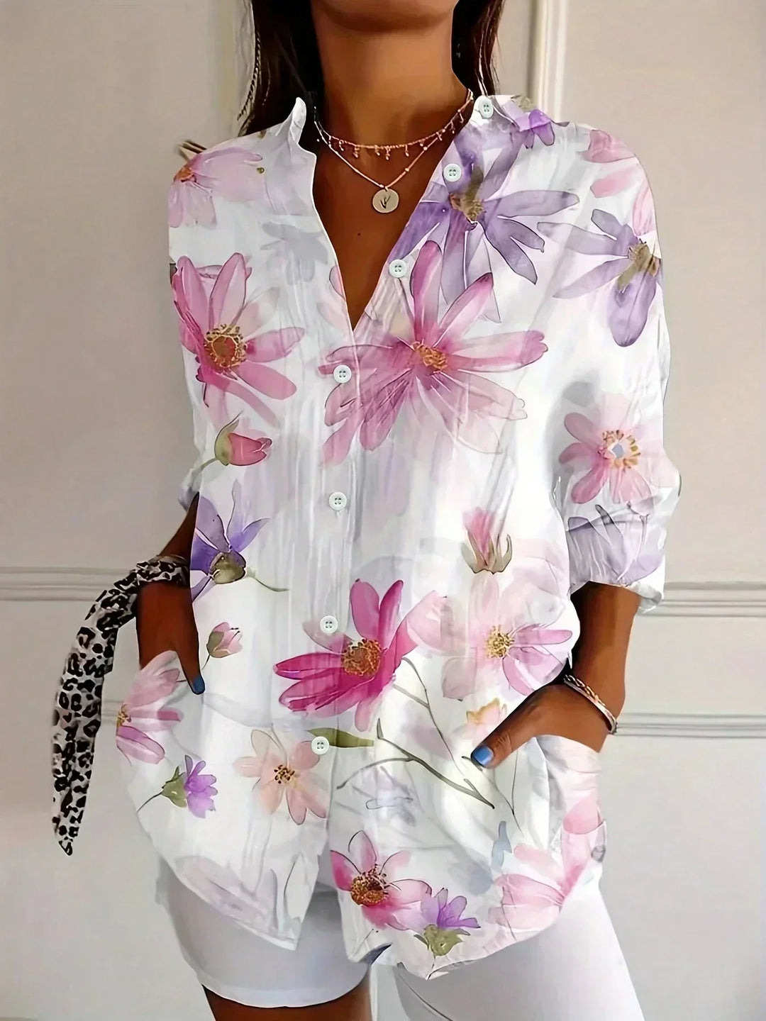 Rina | Blouse with colorful pattern