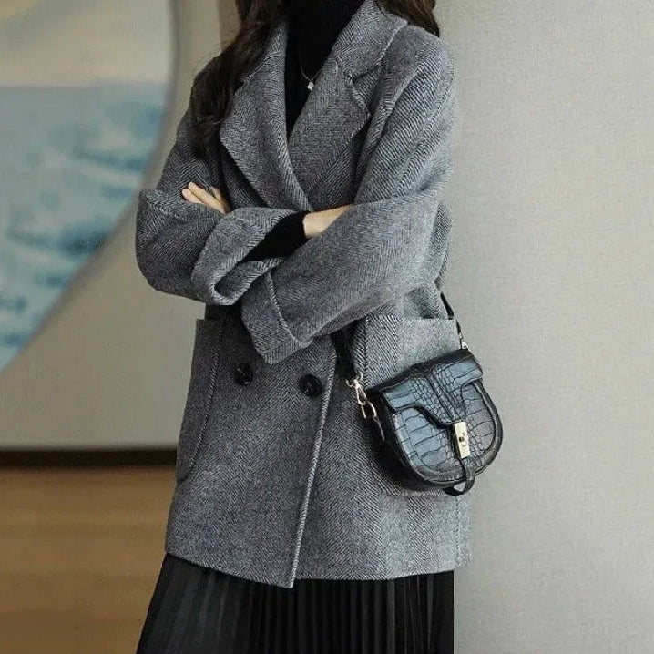 Seravelle | Tailored Statement Coat
