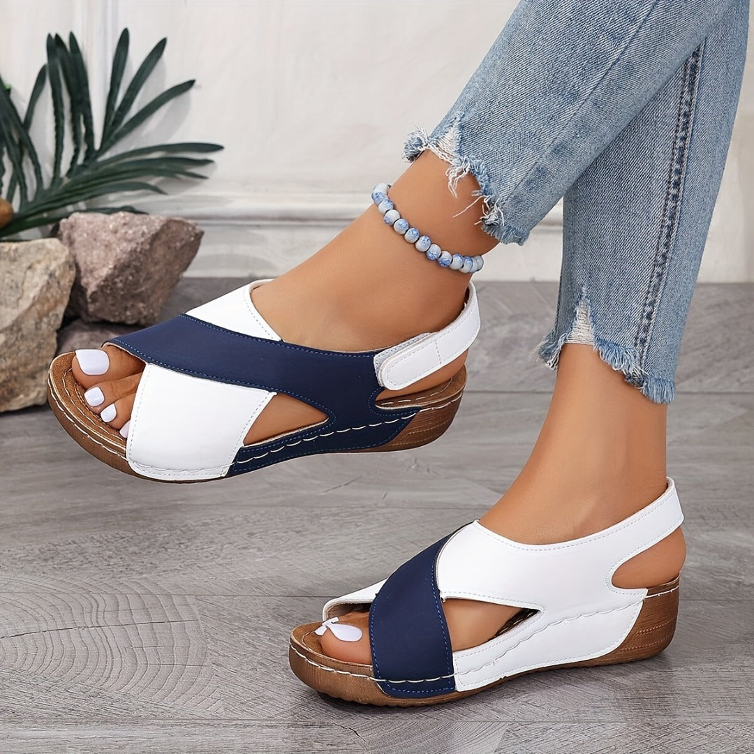 Liza | Ultra-comfortable orthopedic sandals with a slanted heel